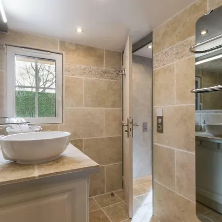 Les Hortensias בית נופש